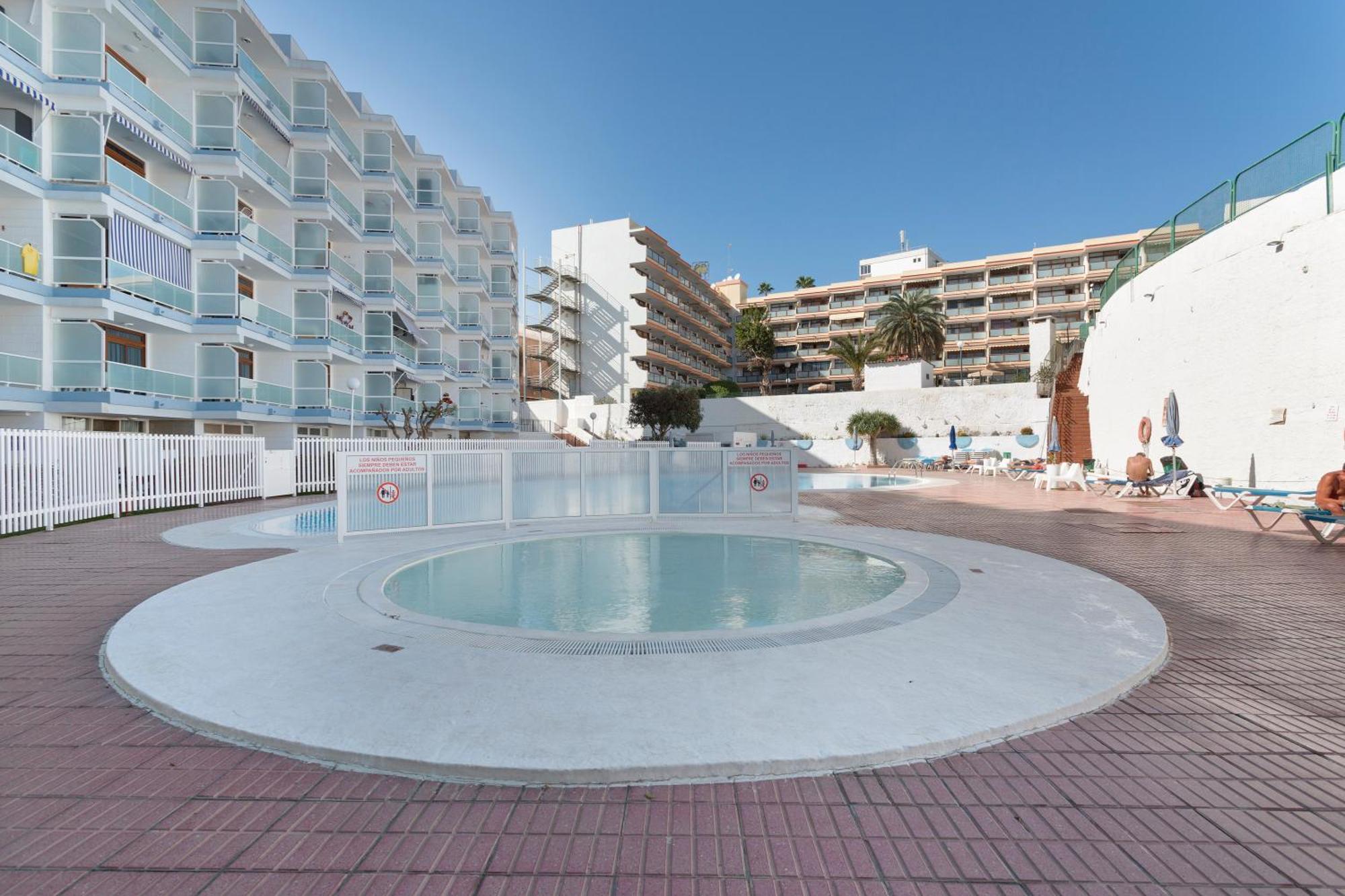 Estudio Yumbo Playa Del Ingles Сан-Бартоломе Экстерьер фото