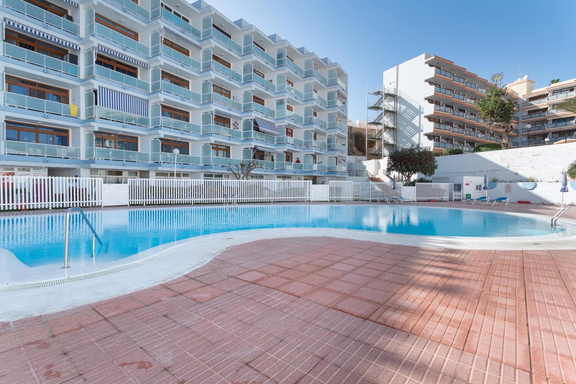 Estudio Yumbo Playa Del Ingles Сан-Бартоломе Экстерьер фото